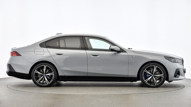 Bild 9: BMW i5 xDrive40 Limousine G60