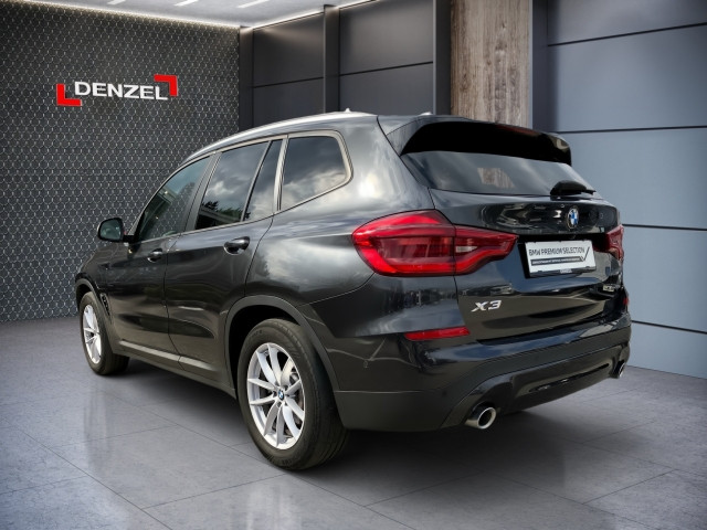 Bild 4: BMW X3 xDrive30e PHEV Au
