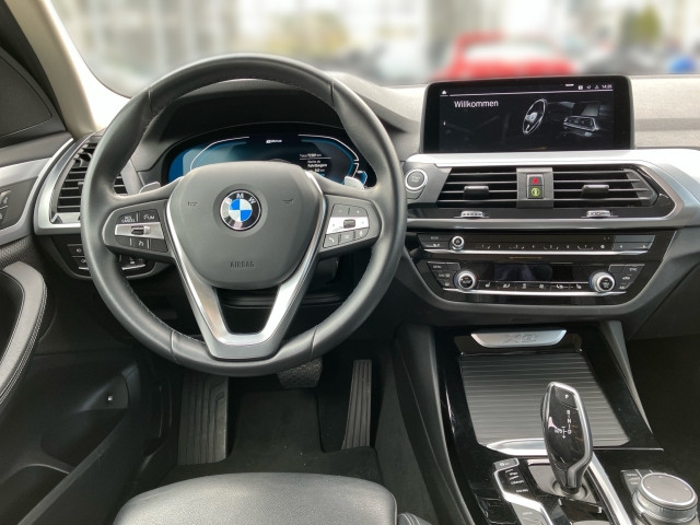 Bild 8: BMW X3 xDrive30e PHEV Au