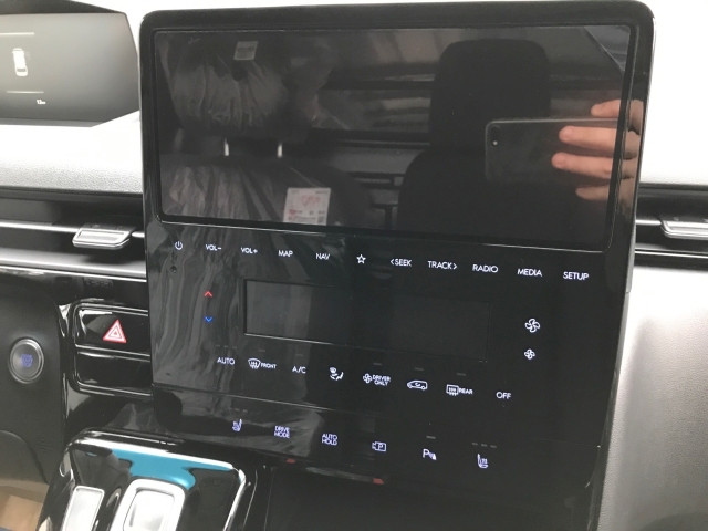 Bild 9: Hyundai STARIA Van HEV Kastenwagen 1.6 T-GDi HEV l5hv1-P3