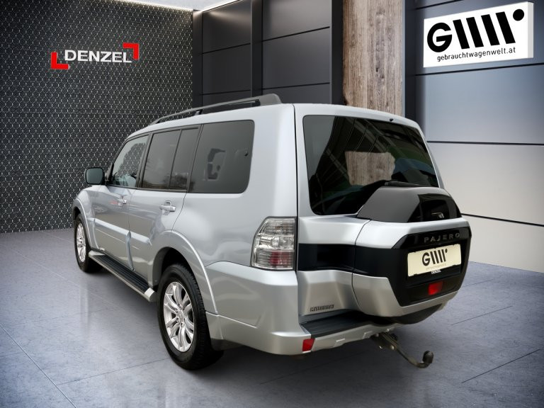 Bild 2: Mitsubishi Pajero Wagon 3,2 DI-D Instyle AT