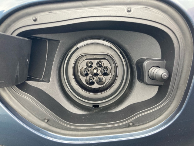 Bild 9: VOLVO PKW XC90 T8 AWD Plug-In Hybrid Ultra Bright (7 Sitzer)