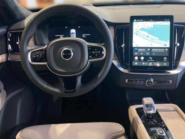 Bild 4: VOLVO PKW XC90 T8 AWD Plug-In Hybrid Ultra Bright (7 Sitzer)