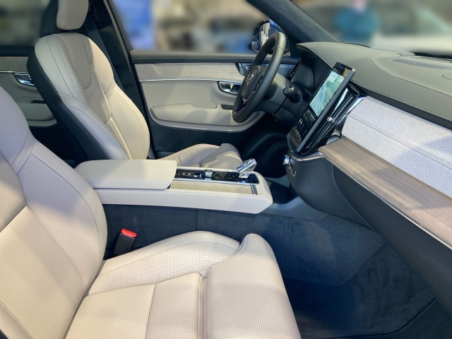 Bild 6: VOLVO PKW XC90 T8 AWD Plug-In Hybrid Ultra Bright (7 Sitzer)