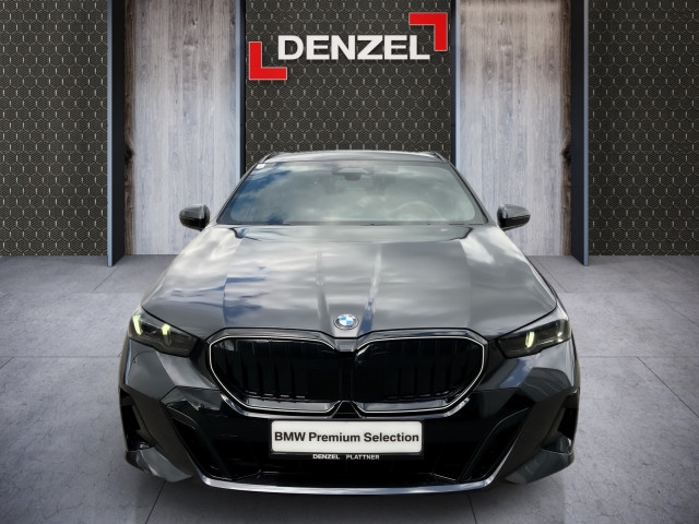 Bild 2: BMW 520d xDrive Touring G61 B47