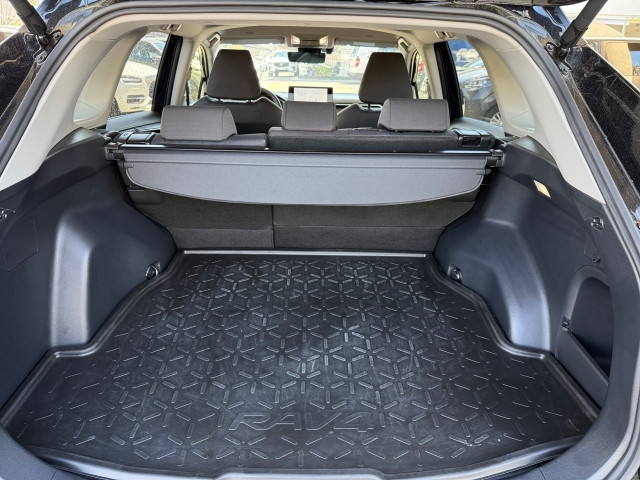 Bild 12: Toyota RAV4 2,5 Hybrid Acti