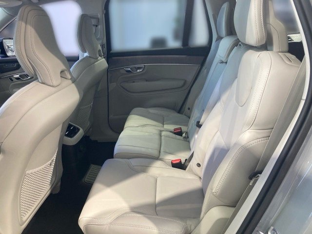 Bild 7: VOLVO PKW XC90 Plus, T8 Plug-in Hybrid, Elektrisch/Benzin, Dark, 7 Sit