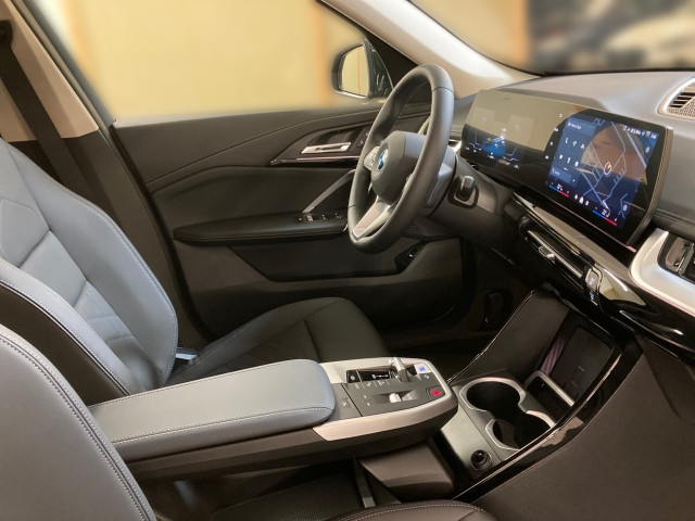 Bild 13: BMW iX1 eDrive20 U11 HB0