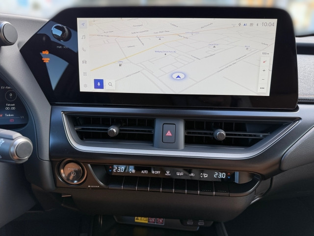 Bild 7: Lexus UX300h 2WD F-Sport Design
