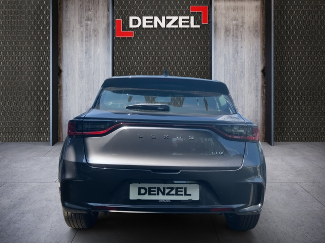 Bild 10: Lexus LBX Hybrid 136PS 2WD + Komfort Paket