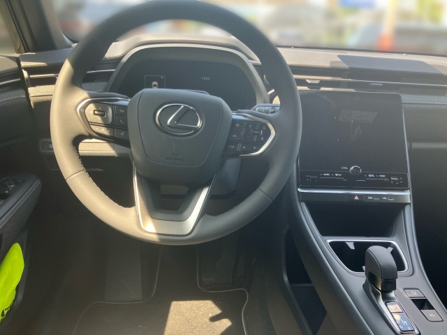 Bild 6: Lexus LBX Hybrid 136PS 2WD + Komfort Paket