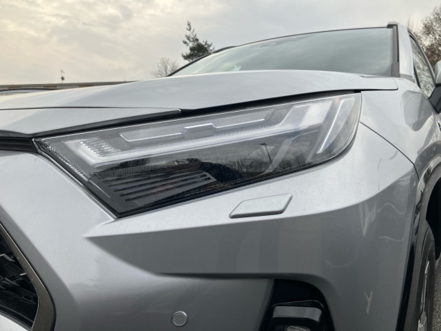 Bild 11: Toyota RAV4 Active 2,5, 306 PS 4x4 Plug-In