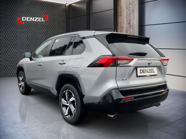 Bild 2: Toyota RAV4 Active 2,5, 306 PS 4x4 Plug-In