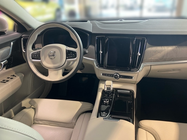 Bild 6: VOLVO PKW V90 Ultra, T6 Plug-in Hybrid, Elektrisch/Benzin, Bright