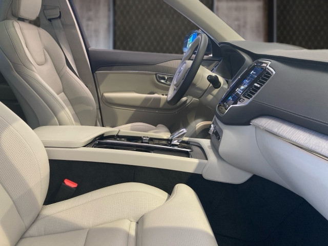Bild 6: VOLVO PKW XC90 T8 eAWD Plug-in Hybrid Ultra Bright, 7 Sitzer