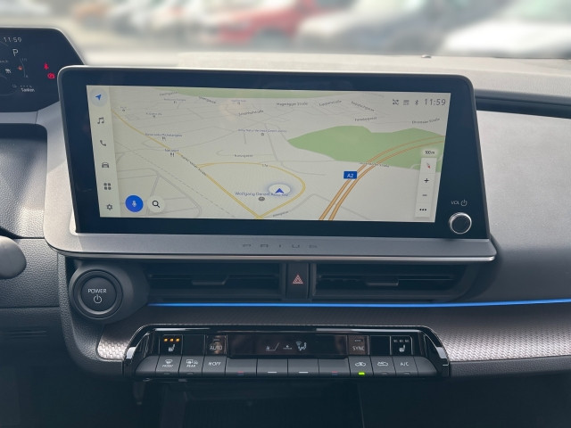 Bild 7: Toyota PRIUS PlugIn Hybrid 2,0 l Executive