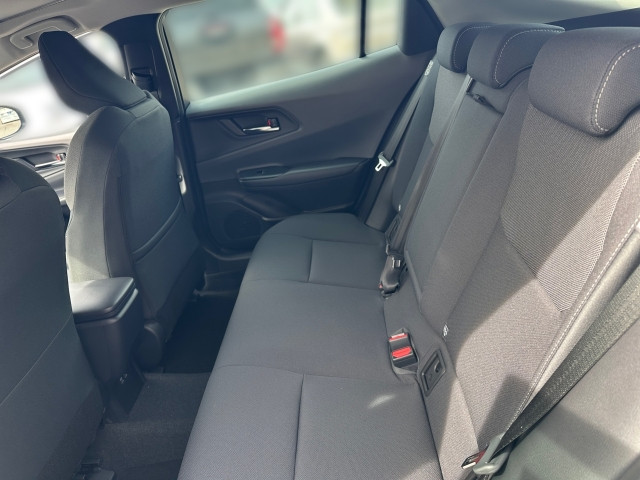 Bild 8: Toyota PRIUS PlugIn Hybrid 2,0 l Executive