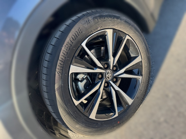 Bild 4: Toyota C-HR - 2,0 l Plugin 4x2  Active Drive CV