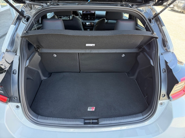 Bild 9: Toyota Yaris 1,5 130PS GR-S + Safety Paket + Infotainment Paket