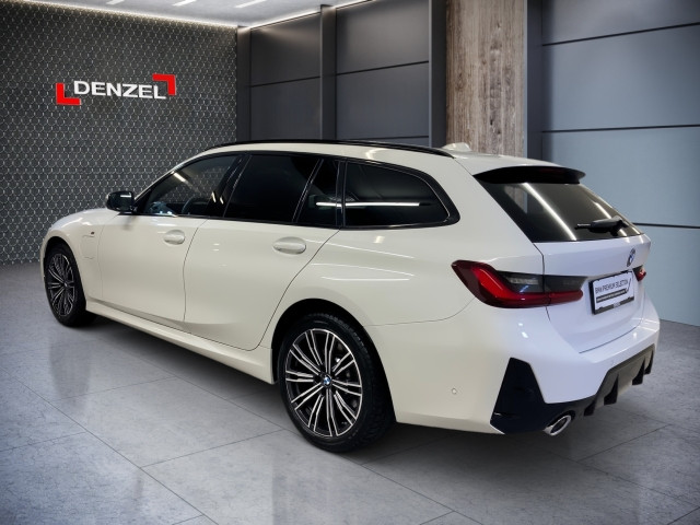Bild 2: BMW 330e Touring G21 XB1