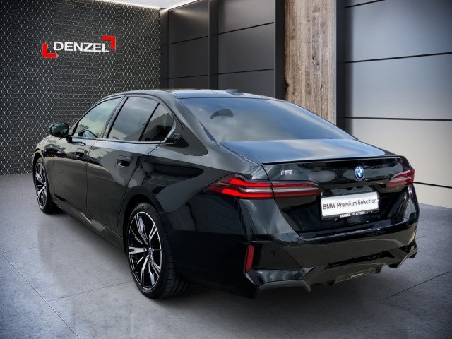 Bild 10: BMW i5 xDrive40 Limousine G60 XE2