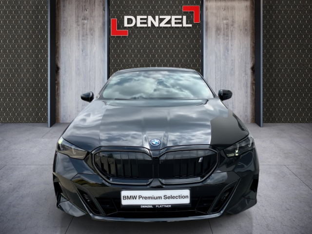 Bild 2: BMW i5 xDrive40 Limousine G60 XE2