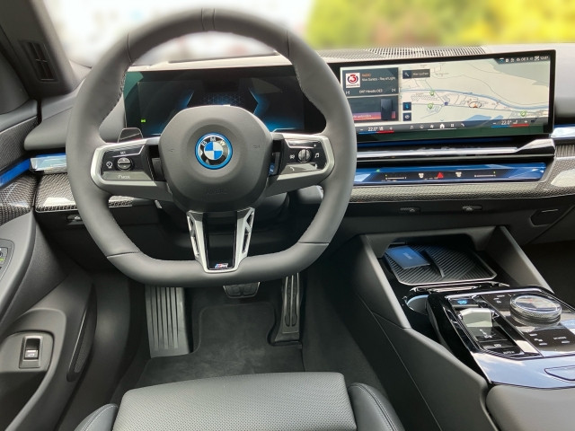 Bild 6: BMW i5 xDrive40 Limousine G60 XE2