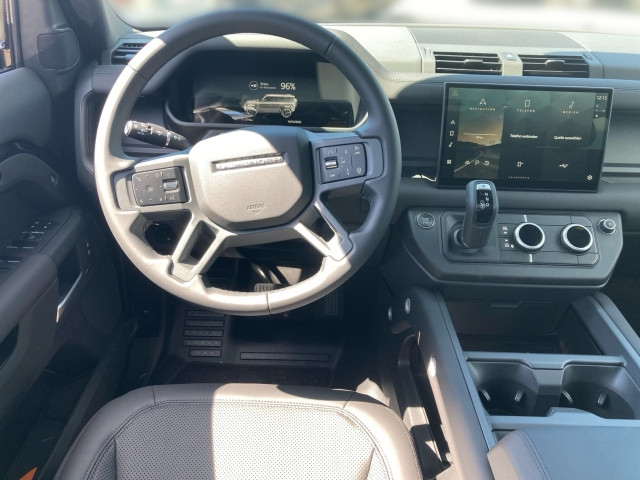 Bild 4: Land Rover Defender 110 P300e X-Dynamic SE