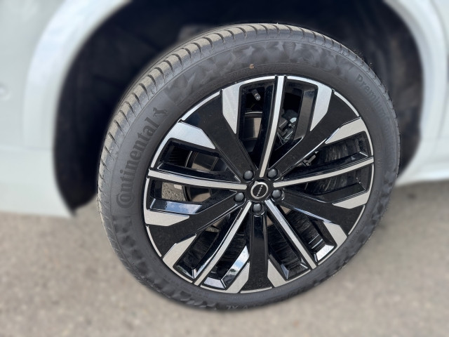 Bild 4: VOLVO PKW XC90 Plus, T8 Plug-in Hybrid, Elektrisch/Benzin, Dark, 7 Sit