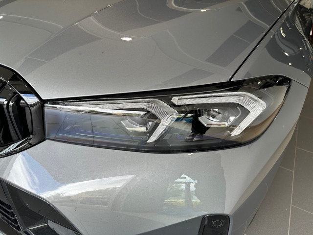 Bild 3: BMW 330e xDrive Touring G51