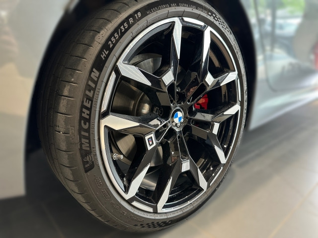 Bild 8: BMW 330e xDrive Touring G51