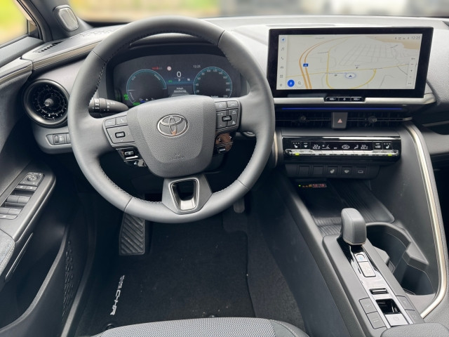 Bild 6: Toyota C-HR - 2,0 l Plugin 4x2  Lounge CVT