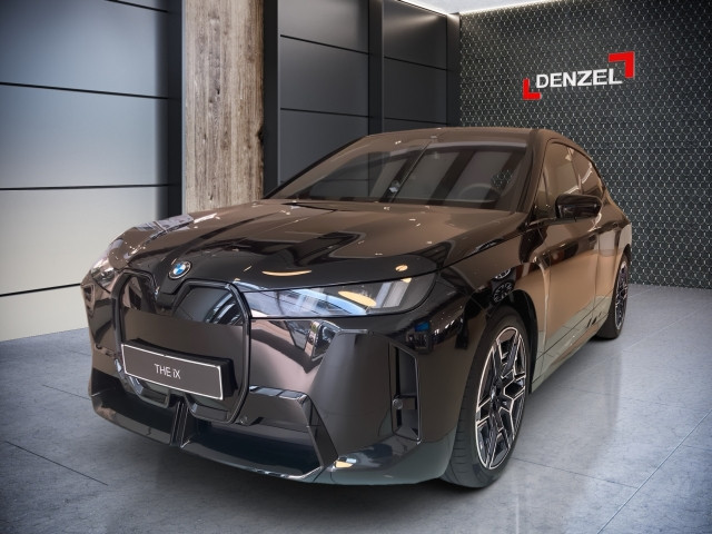 Bild 1: BMW PKW i-Serie iX xDrive45