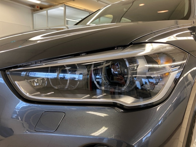 Bild 11: BMW X1 sDrive18i Advanta