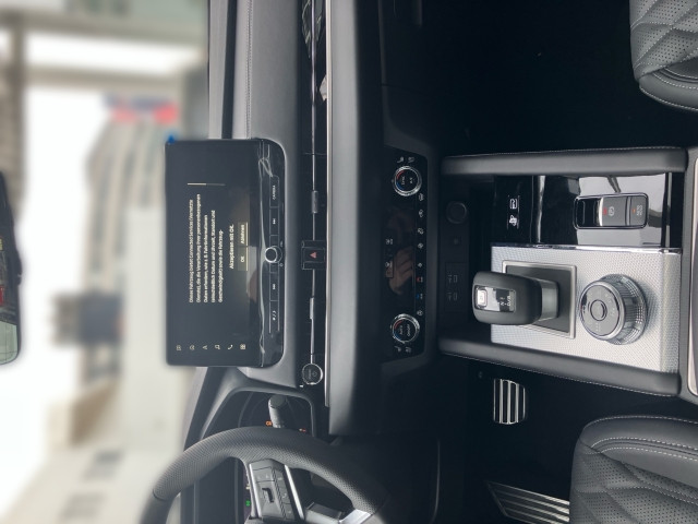 Bild 7: Mitsubishi Outlander PHEV 2,4 4WD Diamond 2-tone Leder