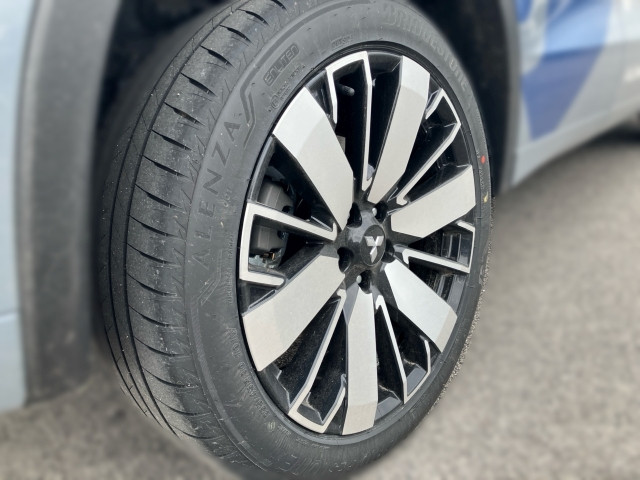 Bild 6: Mitsubishi Outlander PHEV 2,4 4WD Diamond Luxury 2-tone Leder