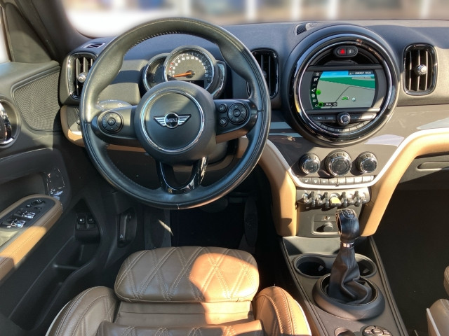Bild 6: Mini Cooper S E ALL4 Countryman F60