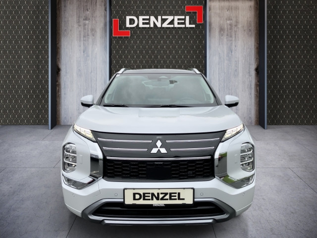 Bild 12: Mitsubishi Outlander PHEV 2,4 4WD Diamond 2-tone Leder