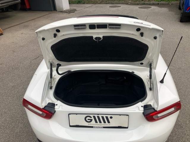 Bild 9: Fiat 124 Spider