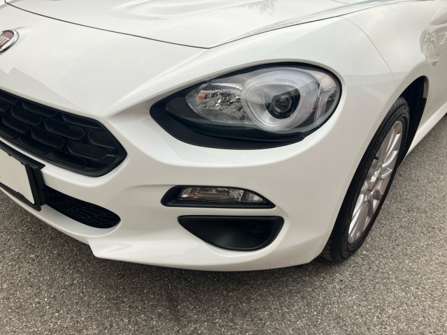 Bild 11: Fiat 124 Spider