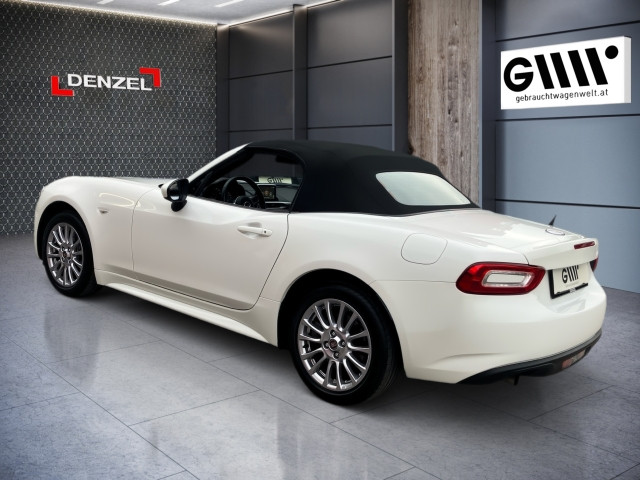 Bild 2: Fiat 124 Spider