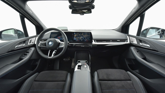 Bild 1: BMW 230e xDrive Active Tourer U06 XB2