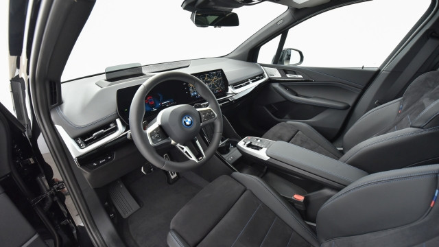 Bild 4: BMW 230e xDrive Active Tourer U06 XB2