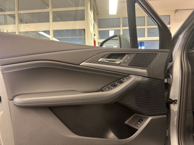 Bild 13: BMW 218d Active Tour B47