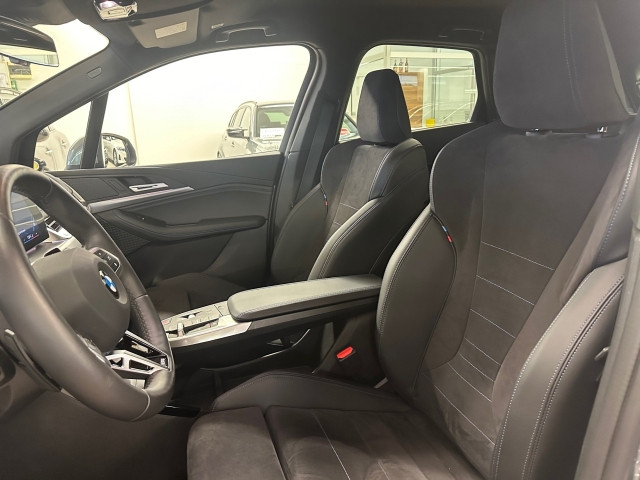Bild 14: BMW 218d Active Tour B47
