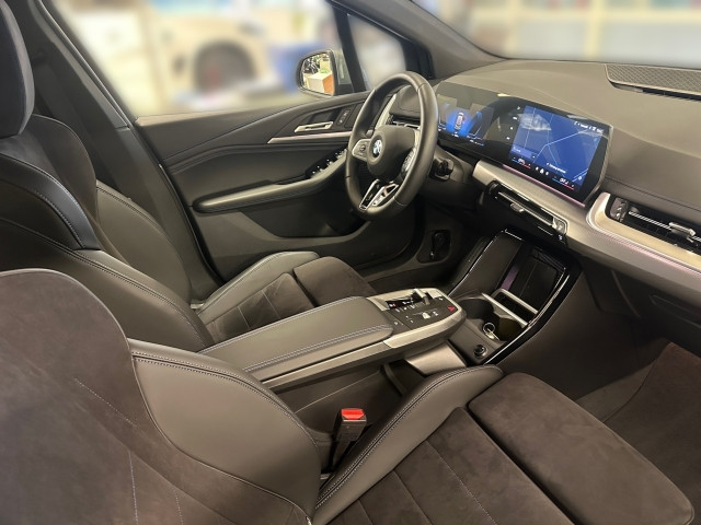 Bild 5: BMW 218d Active Tour B47