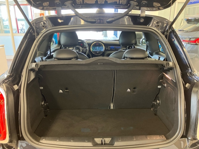 Bild 9: Mini Cooper SE BEV F56 IB1