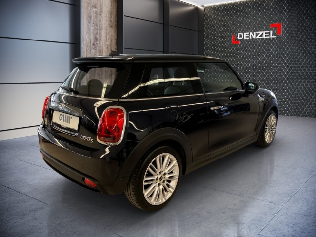Bild 3: Mini Cooper SE BEV F56 IB1
