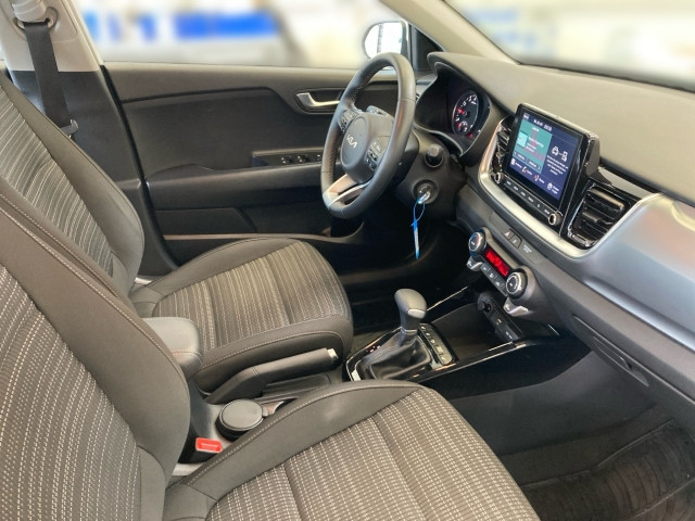 Bild 5: Kia Stonic 1,0 TGDI GPF ISG Silber DCT Aut.