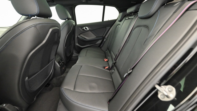 Bild 14: BMW 120d xDrive 5-Türer F40